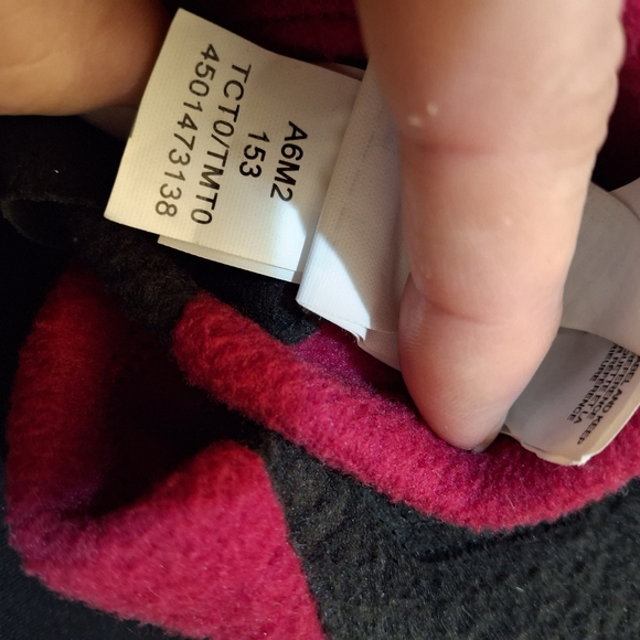 The North Face Women's Denali Etip Gloves. - Picture 13 of 15